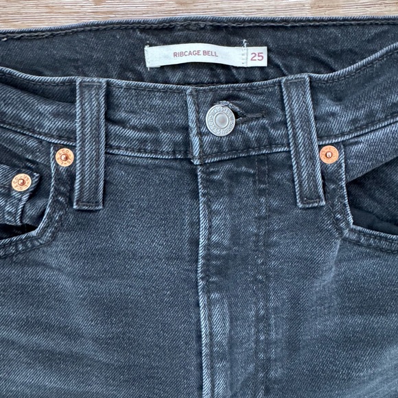 Levi's Rib Cage Jean - Picture 4 of 6